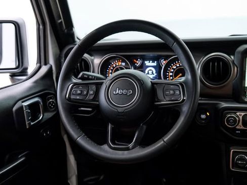 Used 2023 Jeep Gladiator Sport AWD/4WD image 45