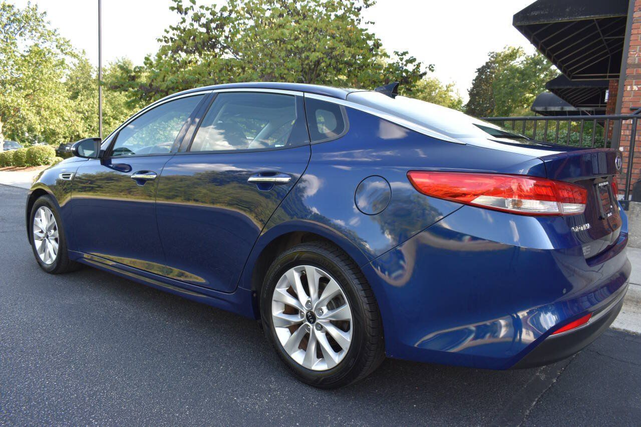 Used 2016 Kia Optima EX w/ Premium Package FWD image 31