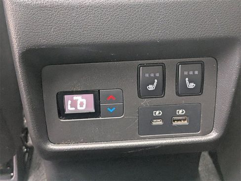 Used 2023 Nissan Rogue Platinum w/ Platinum Premium Package image 15