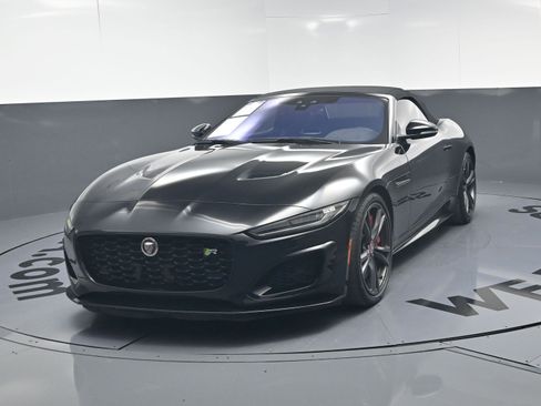 Used 2021 Jaguar F-TYPE R image 11