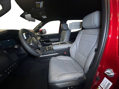 New 2026 Toyota Tundra Limited AWD/4WD image 9