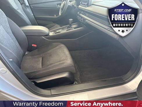 Used 2023 Honda Accord EX image 37