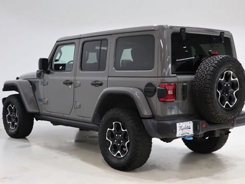 Used 2022 Jeep Wrangler Unlimited Rubicon 4xe w/ Dual Top Group AWD/4WD image 5