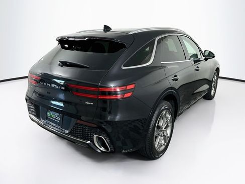 Used 2025 Genesis GV70 2.5T AWD/4WD image 9