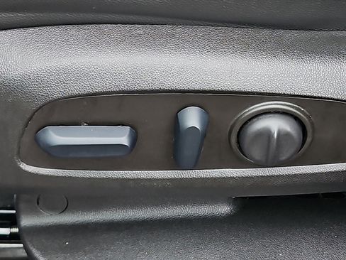 Certified 2023 Chevrolet Equinox RS image 25