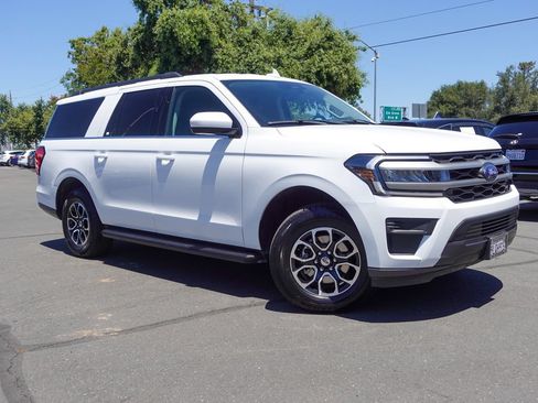 Used 2024 Ford Expedition Max XLT AWD/4WD image 5