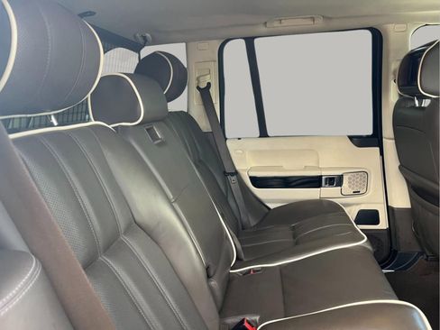 Used 2010 Land Rover Range Rover Supercharged image 32