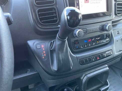Used 2025 RAM ProMaster 2500 w/ Convenience Group FWD image 6