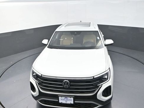 New 2026 Volkswagen Atlas Cross Sport SEL image 13