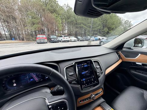 Used 2023 Volvo XC90 B6 Plus w/ Protection Package Premier image 29