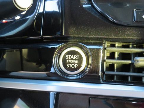 Used 2022 Nissan Pathfinder Platinum w/ Cargo Package image 29