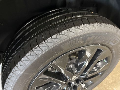 Certified 2025 Toyota RAV4 XLE Premium FWD image 33