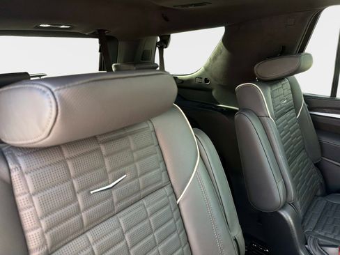 Used 2025 Cadillac Escalade V image 28