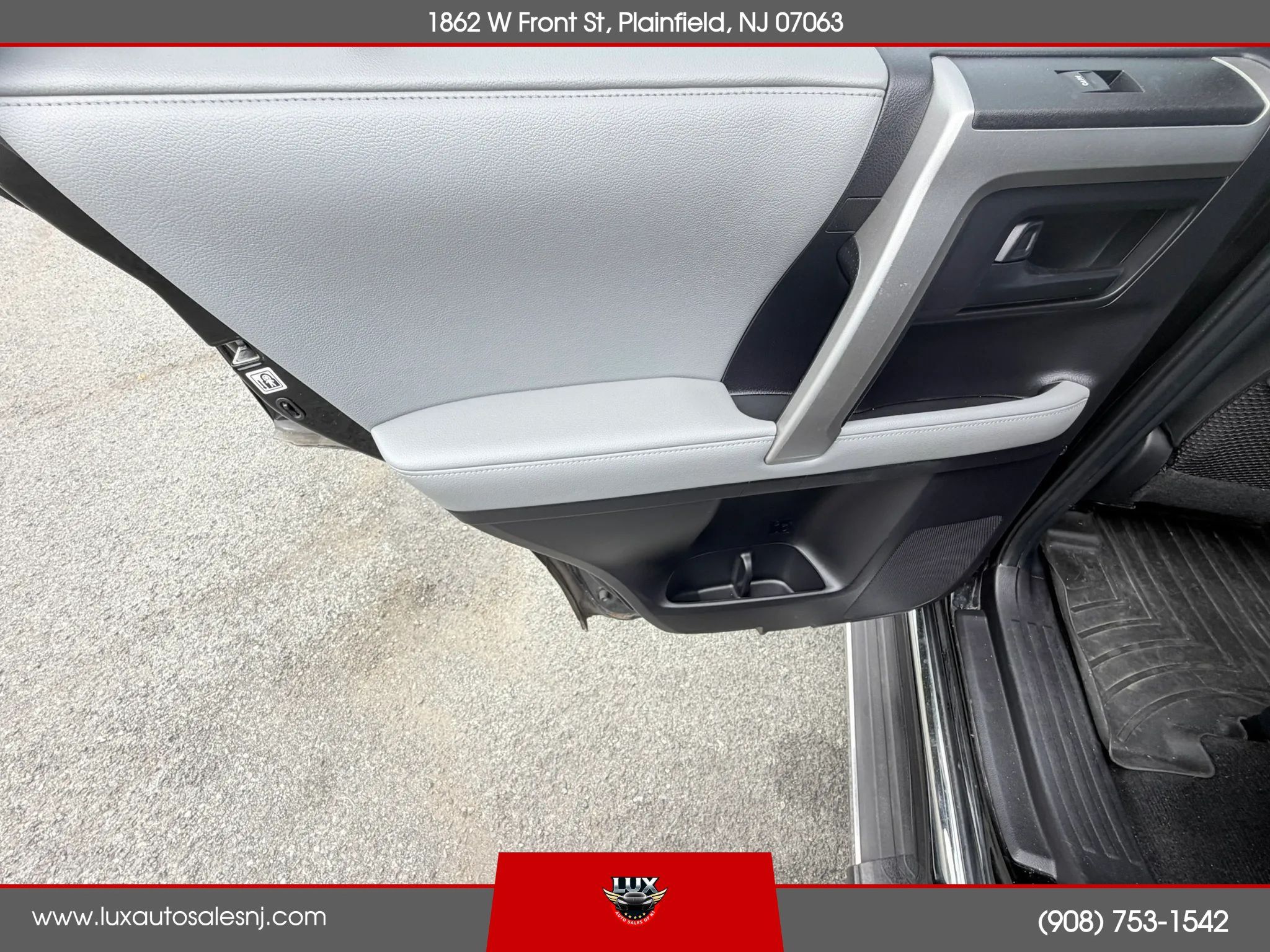 Used 2013 Toyota 4Runner SR5 w/ Convenience Pkg AWD/4WD image 22