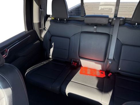 Used 2025 Chevrolet Silverado 2500 LTZ w/ LTZ Convenience Package image 13