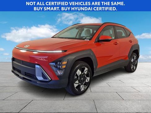 Certified 2025 Hyundai Kona SEL AWD/4WD image 4