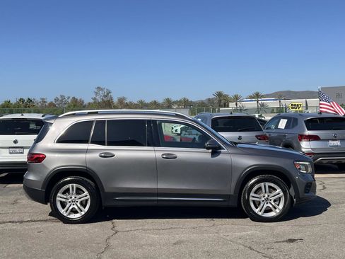 Used 2022 Mercedes-Benz GLB 250 4MATIC image 27