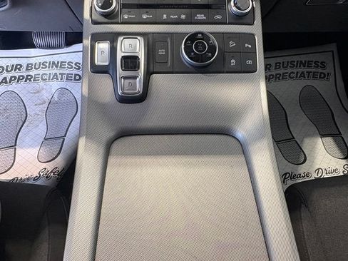 Used 2023 Hyundai Palisade SE AWD/4WD image 24