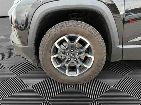 New 2026 Chevrolet Equinox ACTIV w/ Convenience Package III image 9