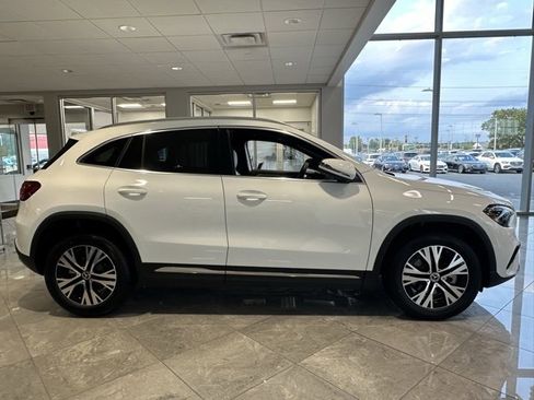 New 2025 Mercedes-Benz GLA 250 4MATIC image 8