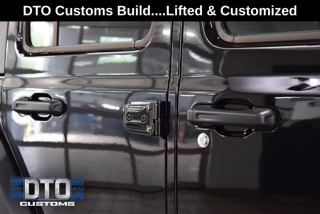 Used 2026 Jeep Wrangler Unlimited Sport AWD/4WD image 17