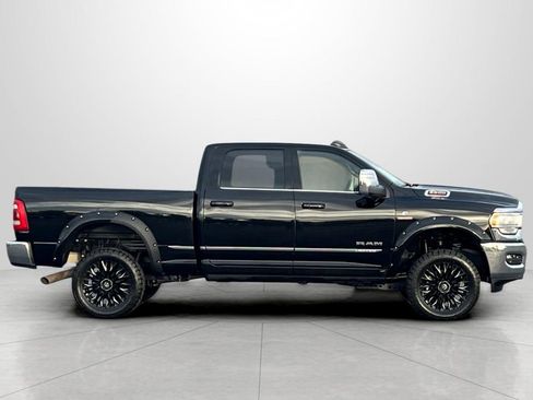 Used 2024 RAM 2500 Limited AWD/4WD image 3