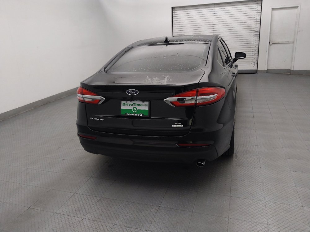 Used 2019 Ford Fusion SE FWD image 7