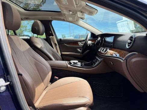 Used 2018 Mercedes-Benz E 400 4MATIC Wagon w/ Premium 2 Package (Q02) image 24