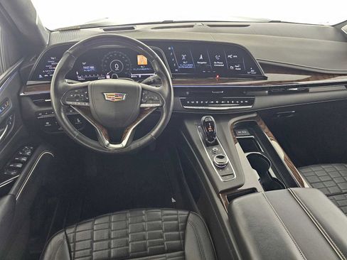 Used 2024 Cadillac Escalade ESV Premium Luxury Platinum AWD/4WD image 21