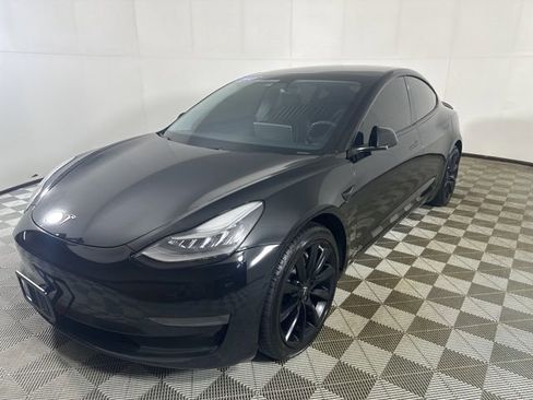Used 2020 Tesla Model 3 Performance image 2