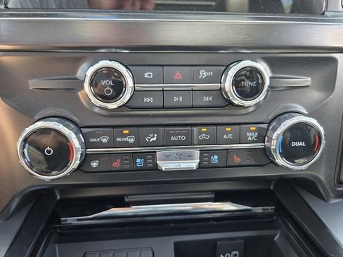 New 2026 Ford F250 Lariat w/ Black Appearance Package AWD/4WD image 29