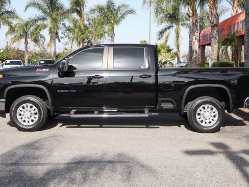 Used 2024 Chevrolet Silverado 2500 LT w/ Convenience Package AWD/4WD image 5