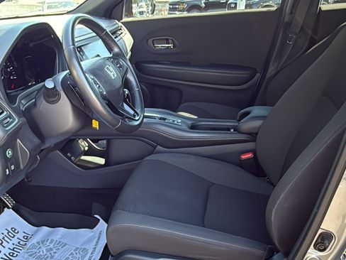 Used 2019 Honda HR-V Sport image 17