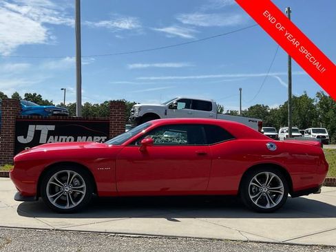Used 2020 Dodge Challenger R/T image 4