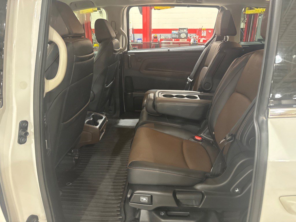 Used 2025 Honda Odyssey Elite image 46