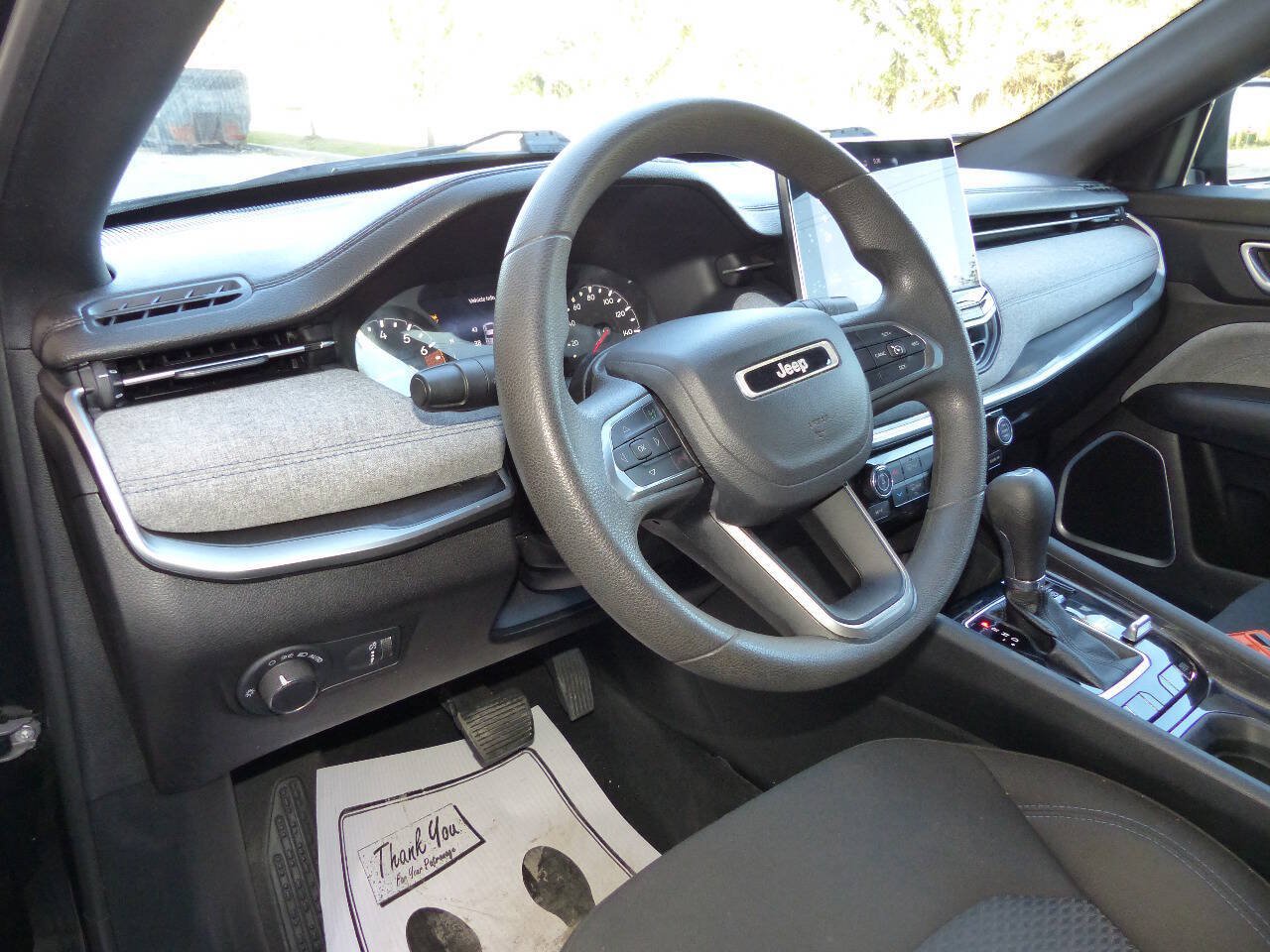 Used 2024 Jeep Compass Sport AWD/4WD image 21