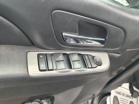 Used 2011 GMC Sierra 1500 SLE w/ All-Terrain Package AWD/4WD image 19