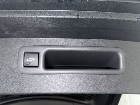 New 2026 Toyota Highlander XLE image 36