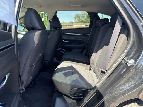 Used 2022 Hyundai Tucson SEL FWD image 16