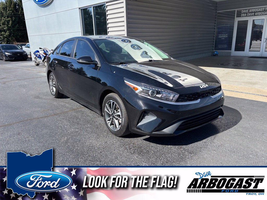 Used 2024 Kia Forte LXS w/ LXS Technology Package FWD image 1