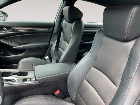Used 2022 Honda Accord Sport image 15