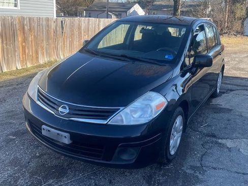 Used 2010 Nissan Versa 1.8 S w/ PWR Plus Pkg image 2