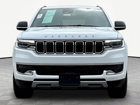Used 2023 Jeep Wagoneer Series II w/ Flexible Seating Group AWD/4WD image 2