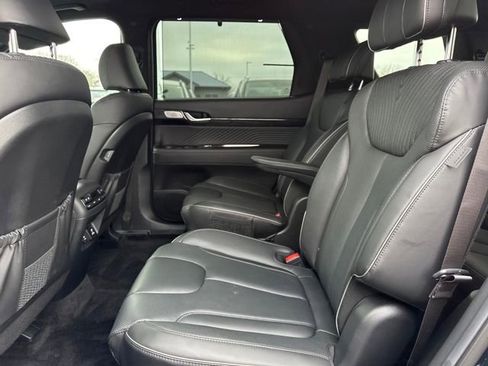 Used 2025 Hyundai Palisade Calligraphy image 9