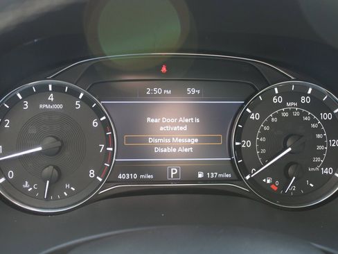 Used 2022 INFINITI QX80 Premium Select w/ Cargo Package image 11