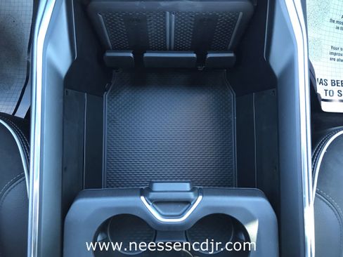 New 2025 RAM 2500 Laramie image 31