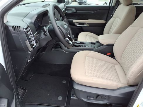 New 2025 Ford Ranger XLT w/ Equipment Group 301A High RWD image 7