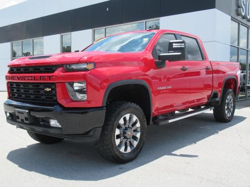 Used 2022 Chevrolet Silverado 2500 Custom w/ Custom Convenience Package AWD/4WD image 3