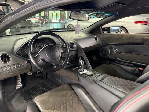 Used 2003 Lamborghini Murcielago Coupe AWD/4WD image 10