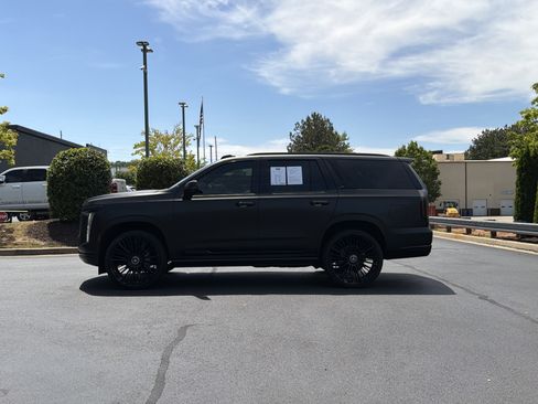 Used 2026 Cadillac Escalade Platinum Sport w/ LPO, ONYX Package AWD/4WD image 15